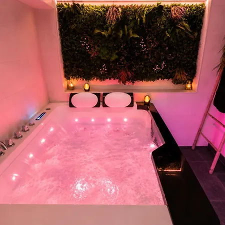 Beau Avec Jacuzzi דירה בר
