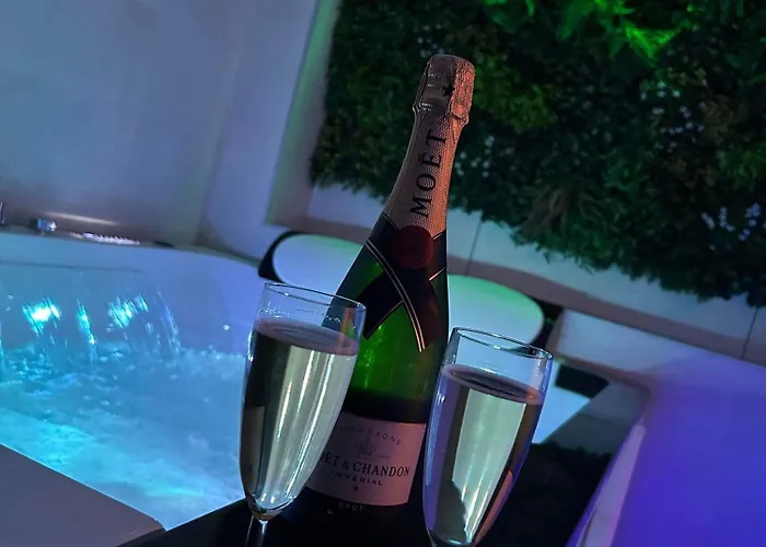 Beau Avec Jacuzzi Apartamento Barr